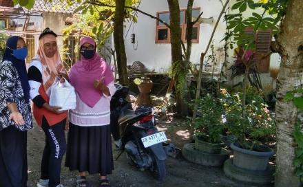 Program Bantuan makanan untuk Lansia