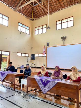 Pengajian dan Syawalan TP PKK Gadingharjo Bersama Ustadz Hari Tenang, S.Pd.