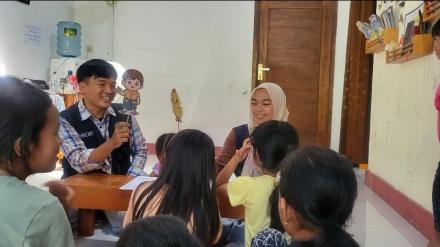 Mahasiswa KKN-M UNY Kenalkan Aksara Jawa dan Tembang Dolanan 